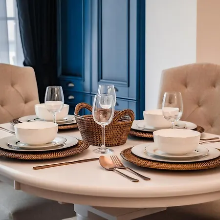 Royal - Infinity Pool &