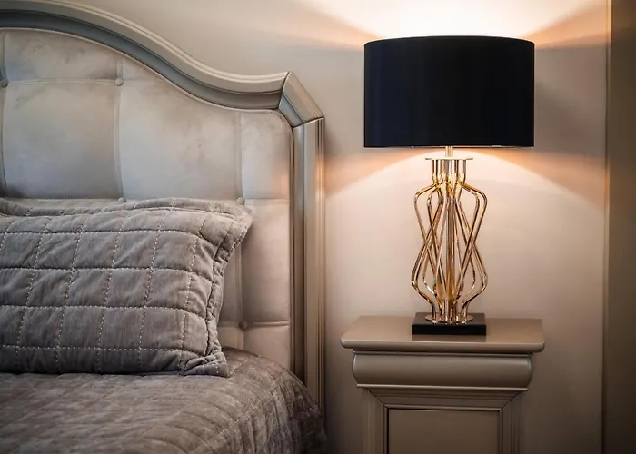 Royal - Infinity Pool & *