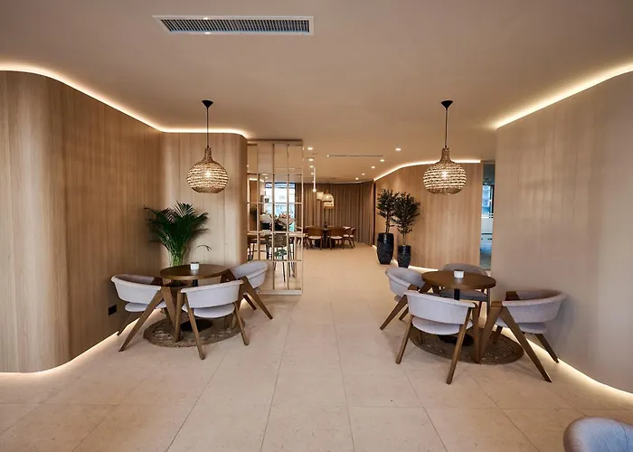 Royal - Infinity Pool & Appartement