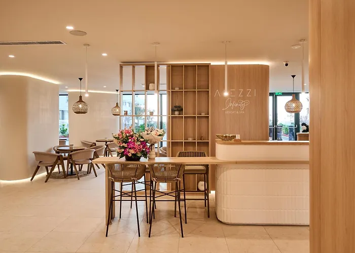 Royal - Infinity Pool & Appartement *