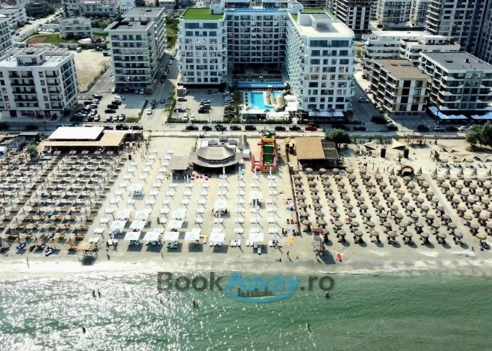 Royal - Infinity Pool &