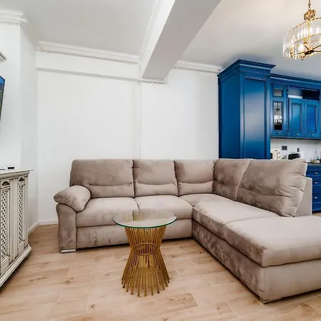 Royal - Infinity Pool & Apartament