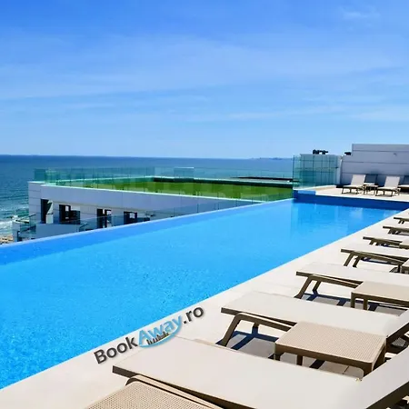 Royal - Infinity Pool & Lägenhet *