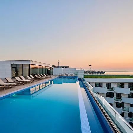 Daire Royal In Infinity Pool & *