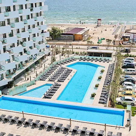 Royal In Infinity Pool & Daire