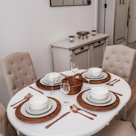 Royal - Infinity Pool & Apartament *